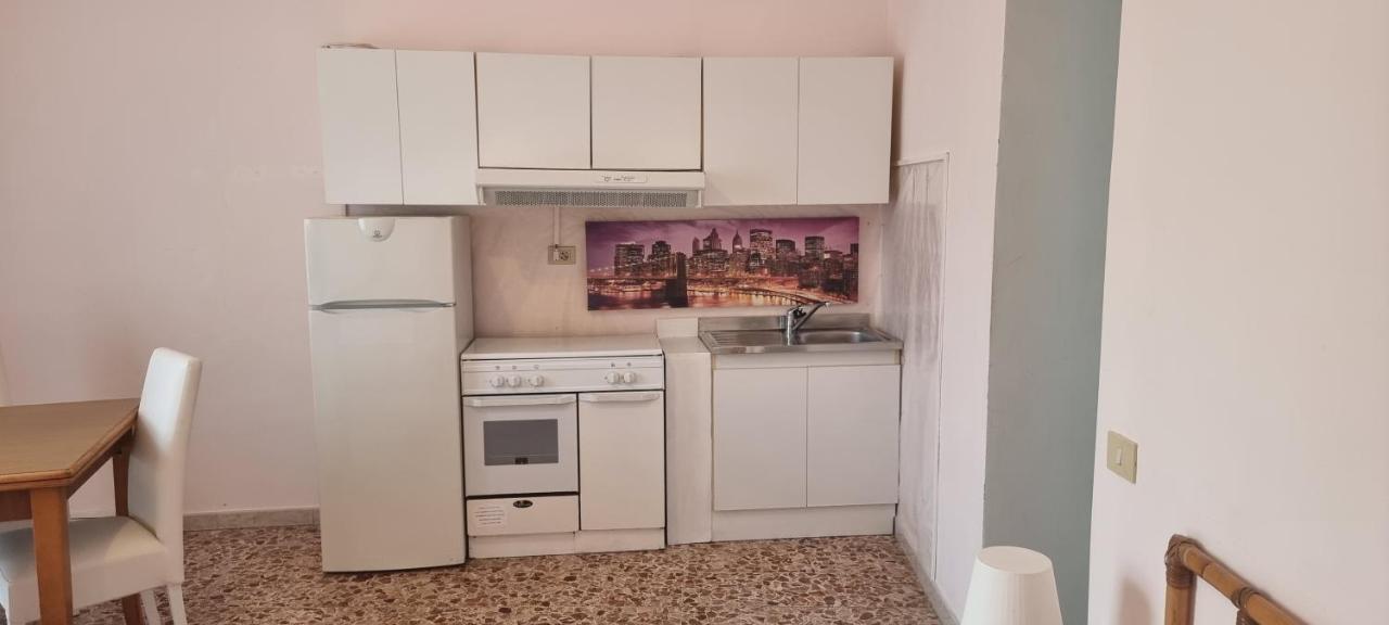 Appartamenti Su Piazza Matteotti Forio Centralissimi Екстер'єр фото